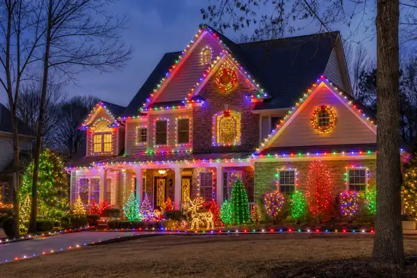 Alabama home with colorful multicolor holiday lights display